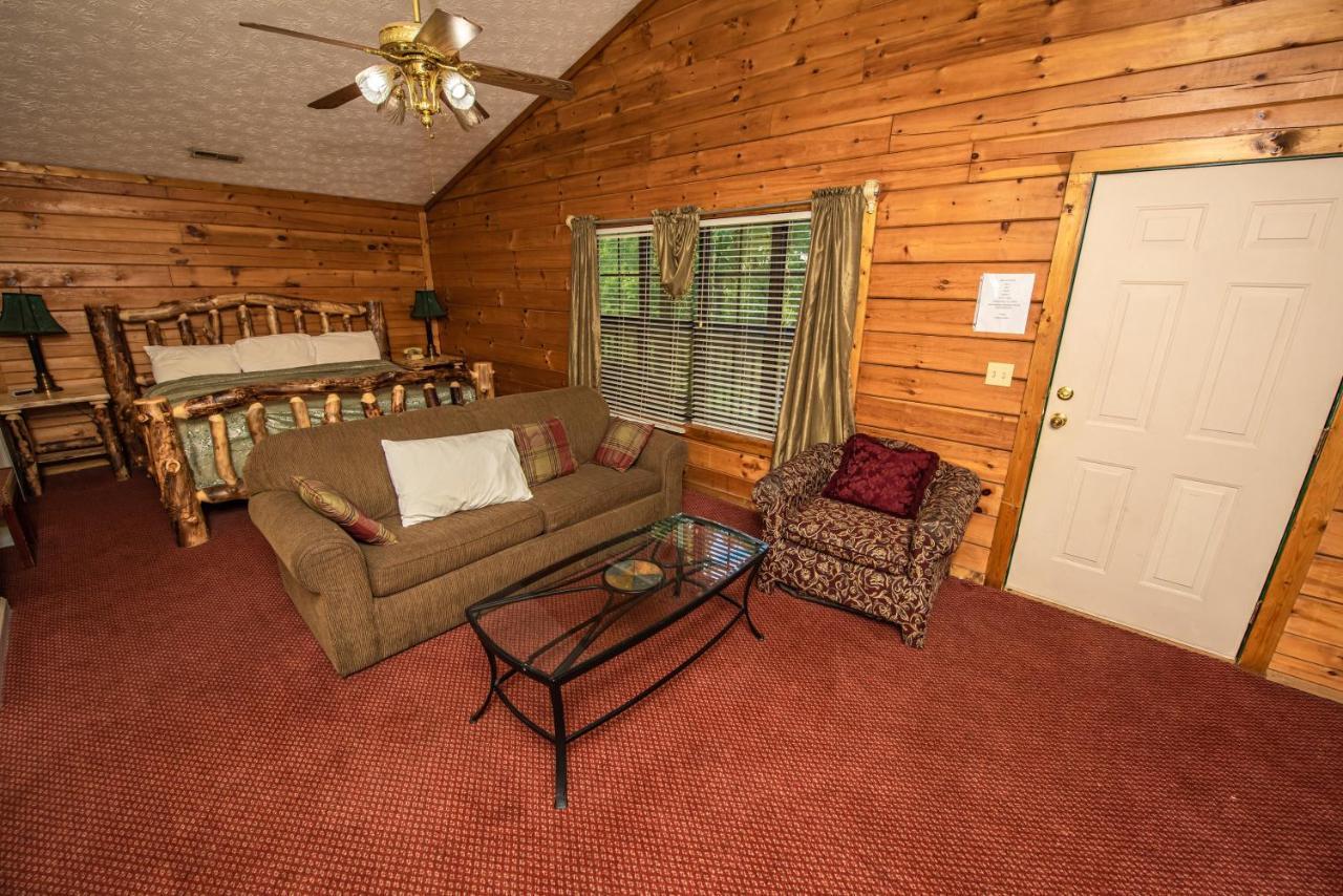 Cabin Close To Parkway Rd With River View Pigeon Forge Dış mekan fotoğraf